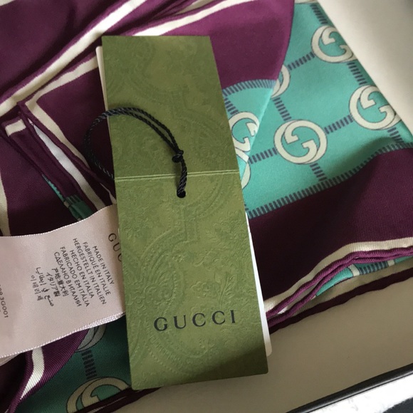 Statement Gucci 100% Silk Scarf Network GG 90 x 90 - Picture 4 of 12